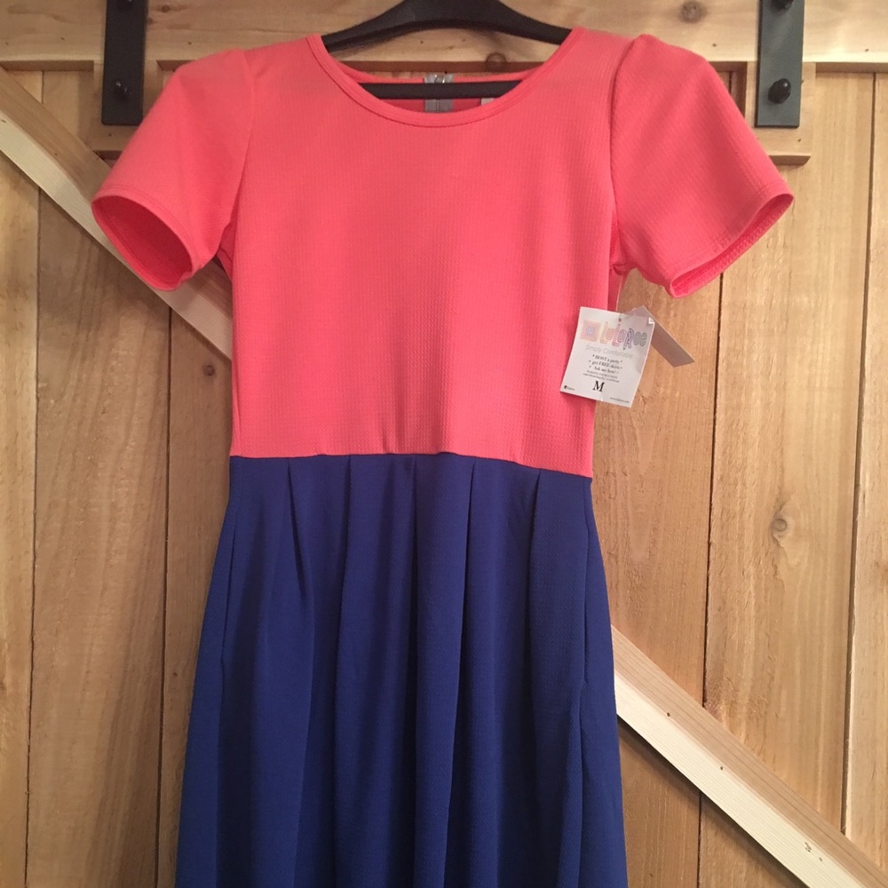 LuLaRoe Amelia